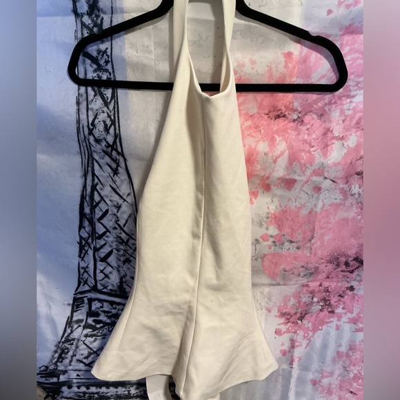 NWT Zara blogger fav Peplum Top size XS,M and XL
🚨FINAL PRICE NO DISCOUNT - Picture 15 of 15